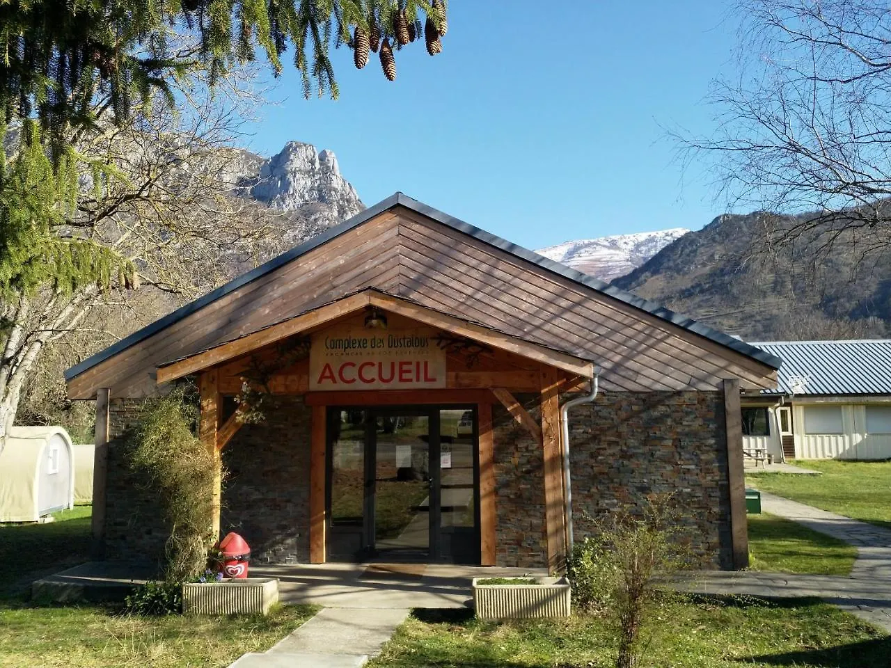 Complexe Des Oustalous Hotel Les Cabannes